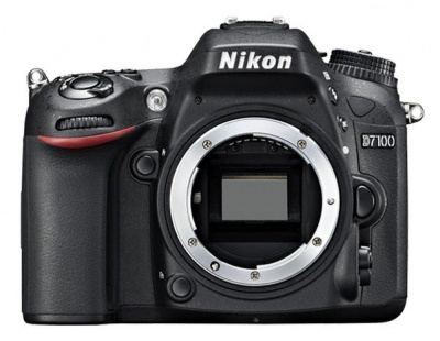 Зеркальный Фотоаппарат Nikon D7100 черный 24.1Mpix AF-S DX NIKKOR 18-105mm f/3.5-5.6G ED VR 3.2" 1080p Full HD SDXC Li-ion