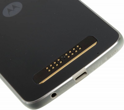 Смартфон Motorola MOTO Z Play 32Gb 3Gb черный/серебристый моноблок 3G 4G 2Sim 5.5" 1080x1920 Android 6.0 16Mpix 802.11bgn BT GSM900/1800 GSM1900 MP3 A-GPS microSDXC max256Gb